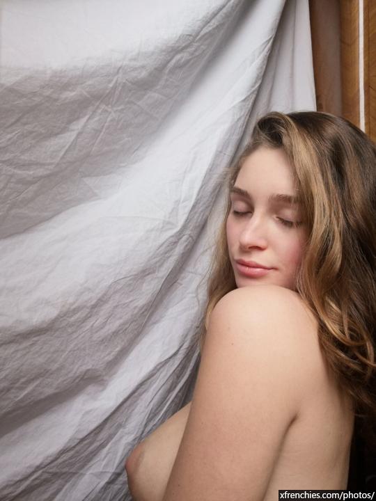 Photos sexys et nudes Anthéa Bertrand leak mymfans n°125